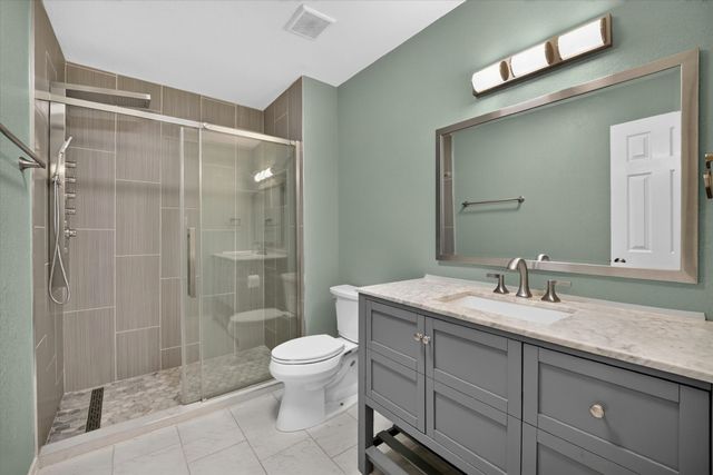 1521 Glenmore Drive, Lewisville, TX 75077