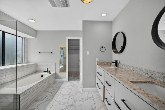 1521 Glenmore Drive, Lewisville, TX 75077