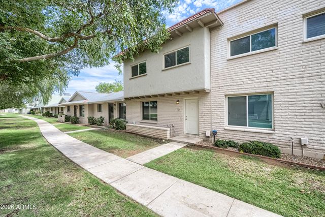 225 N STANDAGE -- 29, Mesa, AZ 85201