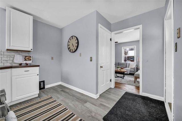 1078 Lindsay Avenue, Akron, OH 44306