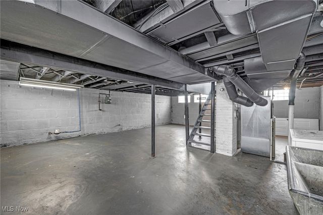 1078 Lindsay Avenue, Akron, OH 44306