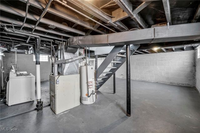 1078 Lindsay Avenue, Akron, OH 44306