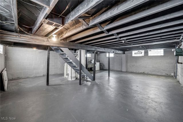 1078 Lindsay Avenue, Akron, OH 44306