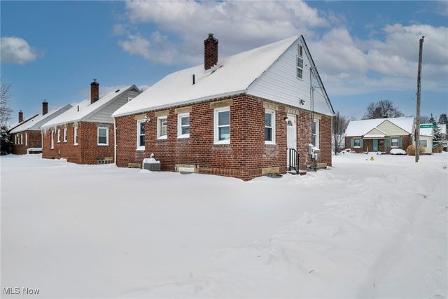 1078 Lindsay Avenue, Akron, OH 44306