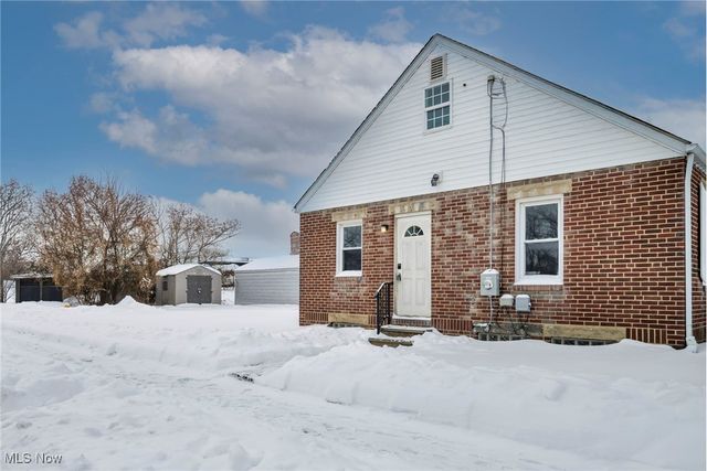 1078 Lindsay Avenue, Akron, OH 44306