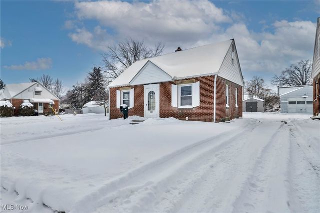 1078 Lindsay Avenue, Akron, OH 44306