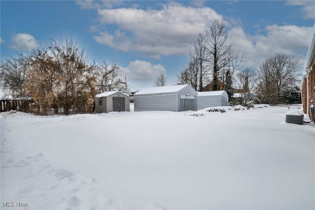 1078 Lindsay Avenue, Akron, OH 44306