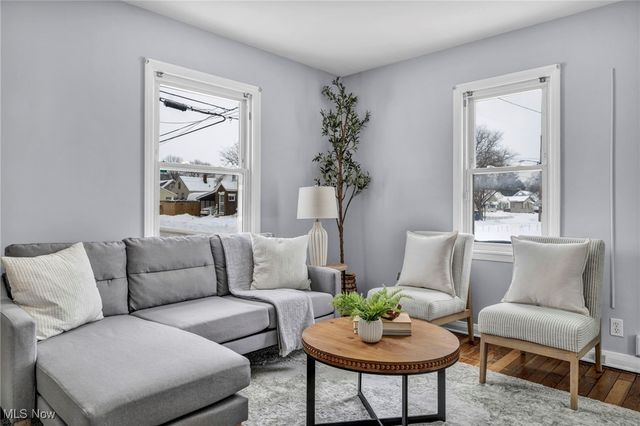 1078 Lindsay Avenue, Akron, OH 44306