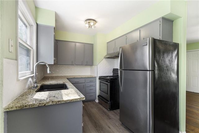 3503 N McCoy Street, Independence, MO 64050