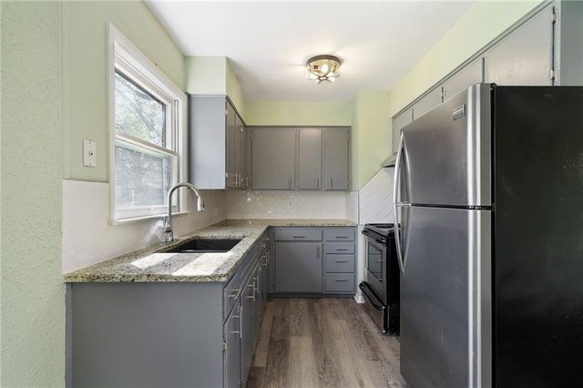 3503 N McCoy Street, Independence, MO 64050
