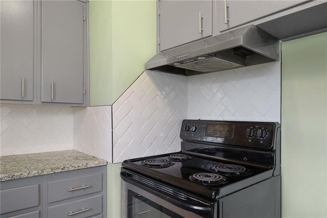 3503 N McCoy Street, Independence, MO 64050