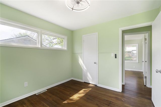 3503 N McCoy Street, Independence, MO 64050