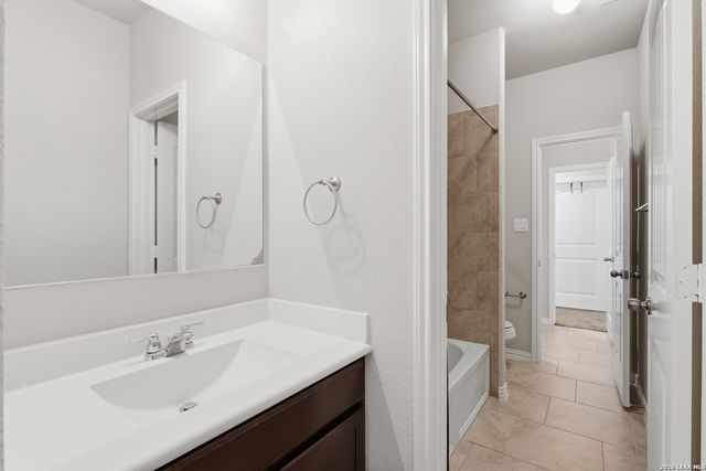 5018 Italica, San Antonio, TX 78253