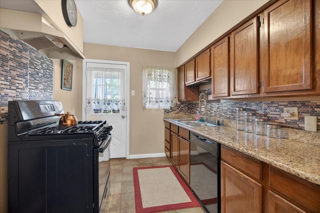 9309 Cathedral Drive, Houston, TX 77051