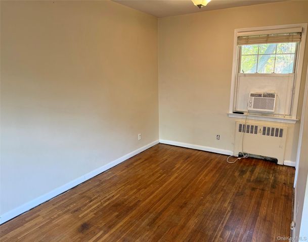 182 Pinewood Road 24, Hartsdale, NY 10530