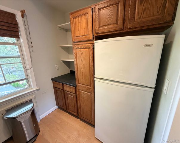 182 Pinewood Road 24, Hartsdale, NY 10530