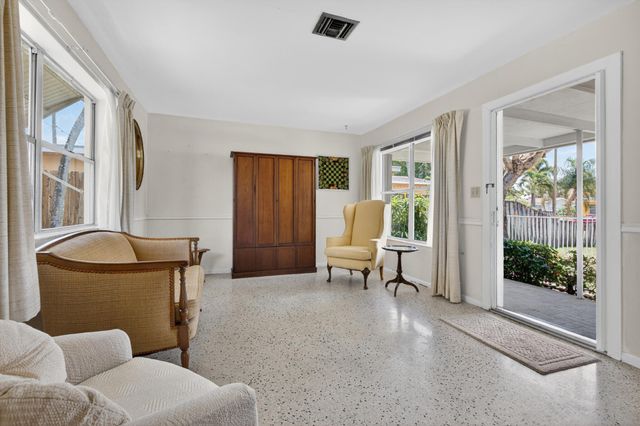 1029 Andrews Road, West Palm Beach, FL 33405