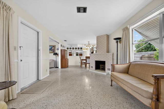 1029 Andrews Road, West Palm Beach, FL 33405