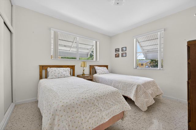1029 Andrews Road, West Palm Beach, FL 33405
