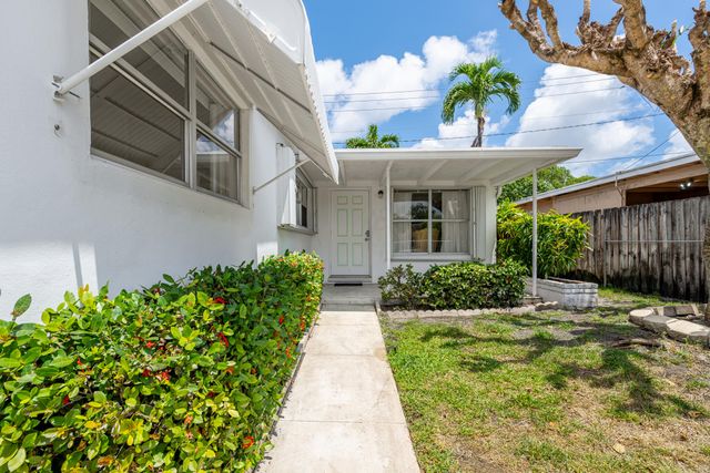 1029 Andrews Road, West Palm Beach, FL 33405