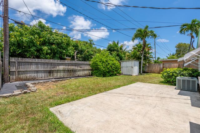 1029 Andrews Road, West Palm Beach, FL 33405