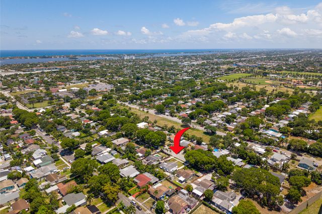 1029 Andrews Road, West Palm Beach, FL 33405
