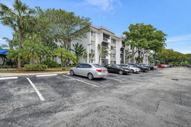 711 N Pine Island Road, Plantation, FL 33324