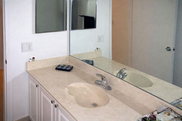 711 N Pine Island Road, Plantation, FL 33324