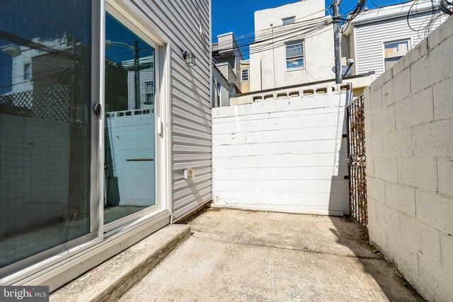 1611 S MOLE ST, Philadelphia, PA 19145