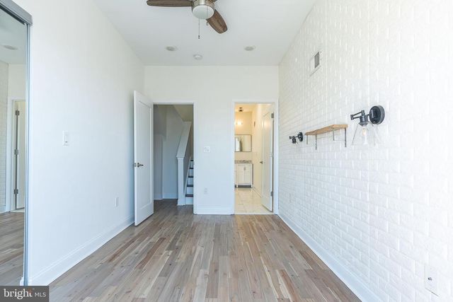 1611 S MOLE ST, Philadelphia, PA 19145