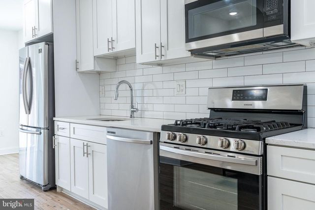 1611 S MOLE ST, Philadelphia, PA 19145