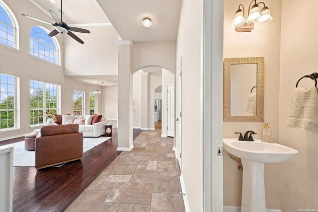 933 Great Tree, San Antonio, TX 78260