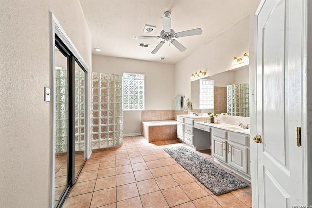 933 Great Tree, San Antonio, TX 78260