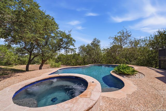 933 Great Tree, San Antonio, TX 78260