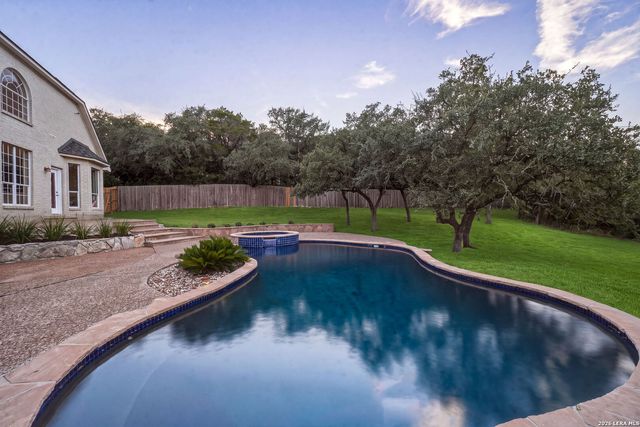 933 Great Tree, San Antonio, TX 78260