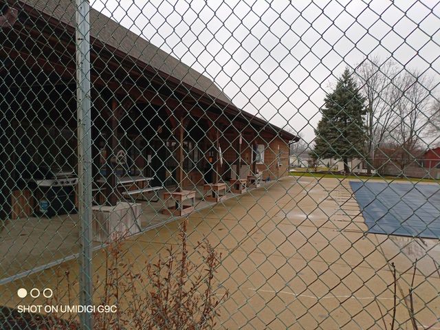 27 Oyster Bay, Lakemoor, IL 60051