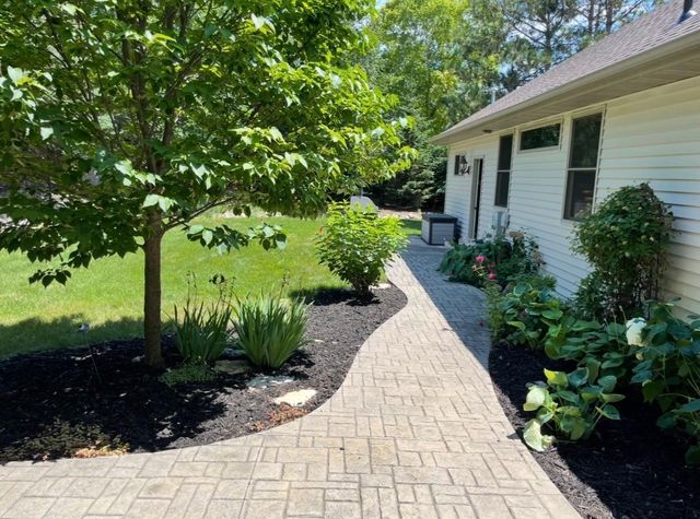 429 S PINE GROVE LANE, Hortonville, WI 54944