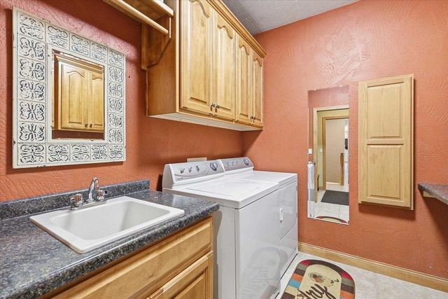 429 S PINE GROVE LANE, Hortonville, WI 54944