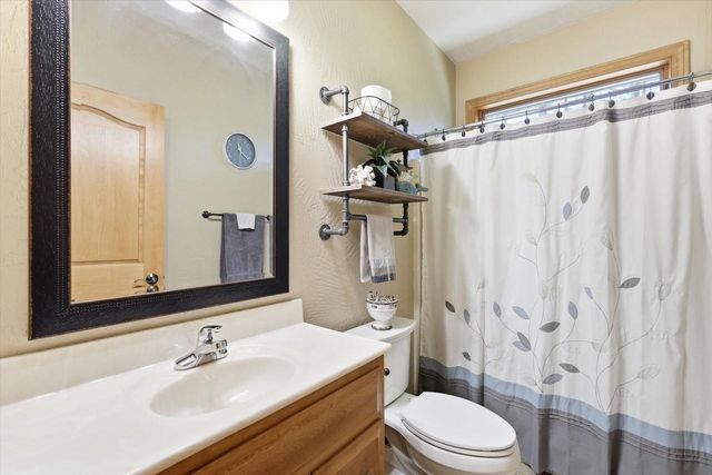 429 S PINE GROVE LANE, Hortonville, WI 54944