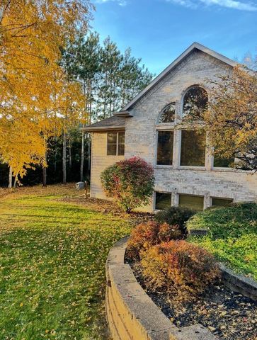 429 S PINE GROVE LANE, Hortonville, WI 54944