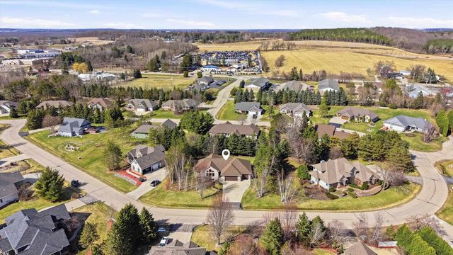 429 S PINE GROVE LANE, Hortonville, WI 54944