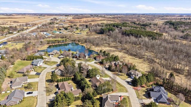 429 S PINE GROVE LANE, Hortonville, WI 54944