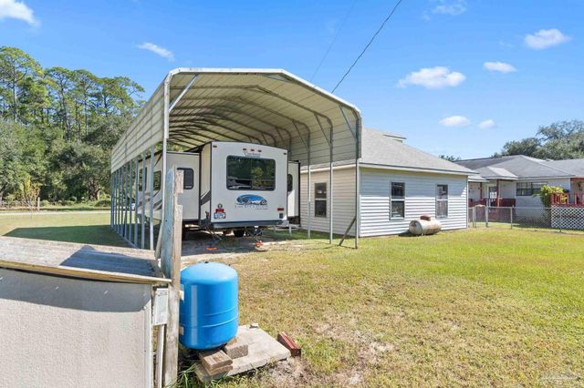 3319 Bob Tolbert Rd, Navarre, FL 32566