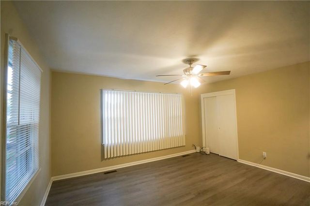 22 Mimosa CRES, Hampton, VA 23661