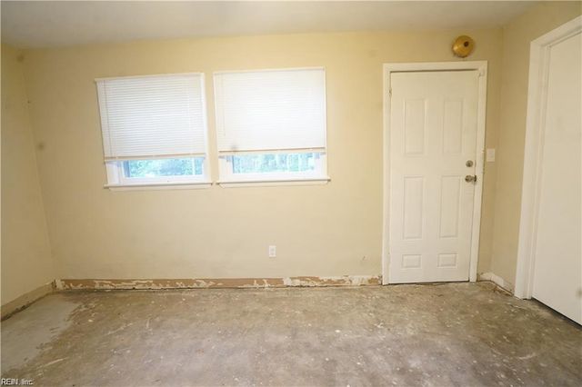 22 Mimosa CRES, Hampton, VA 23661
