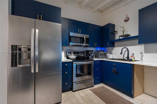 1260 NE 153rd St, North Miami Beach, FL 33162