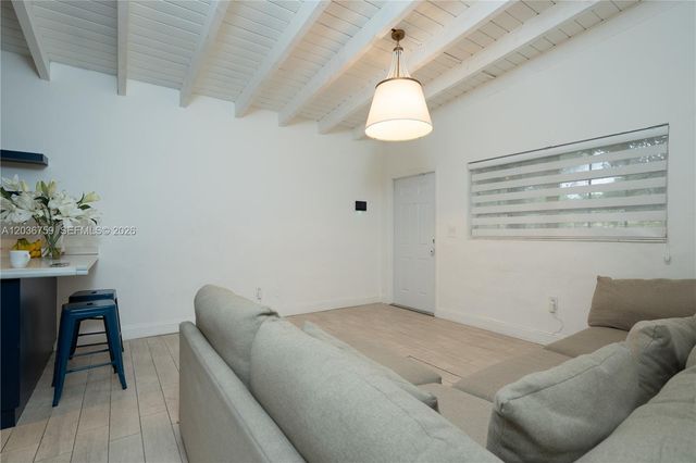 1260 NE 153rd St, North Miami Beach, FL 33162