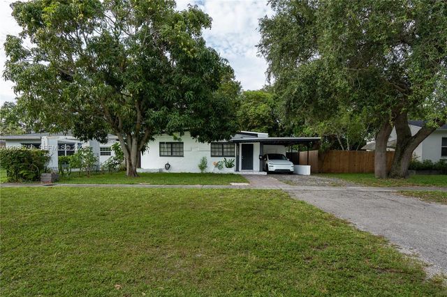 1260 NE 153rd St, North Miami Beach, FL 33162