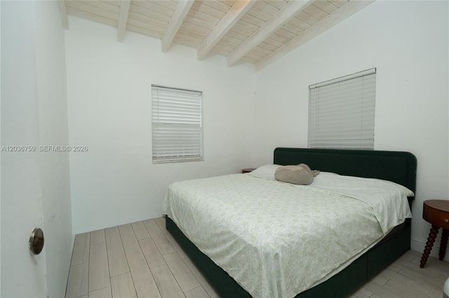 1260 NE 153rd St, North Miami Beach, FL 33162