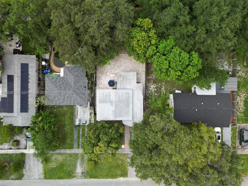 1260 NE 153rd St, North Miami Beach, FL 33162
